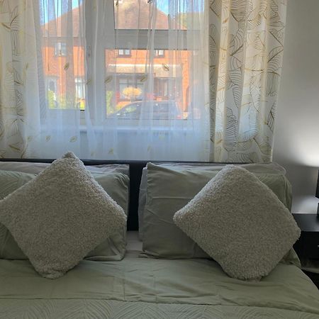 Double Room Bentilee Bucknall  Exterior photo